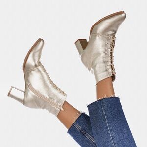 Poppy Barley The Victoriana boot